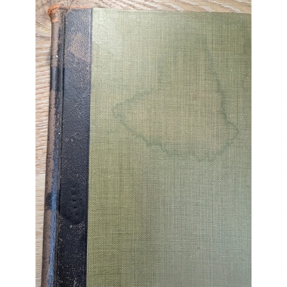 Library Of Valuable‎ Knowledge: Story Of Animal Life Hardcover Book